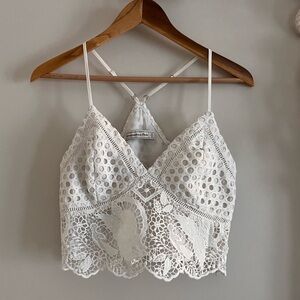 Abercrombie & Fitch White Lace Eyelet Crop Cami Top Medium Camisole Racer Back